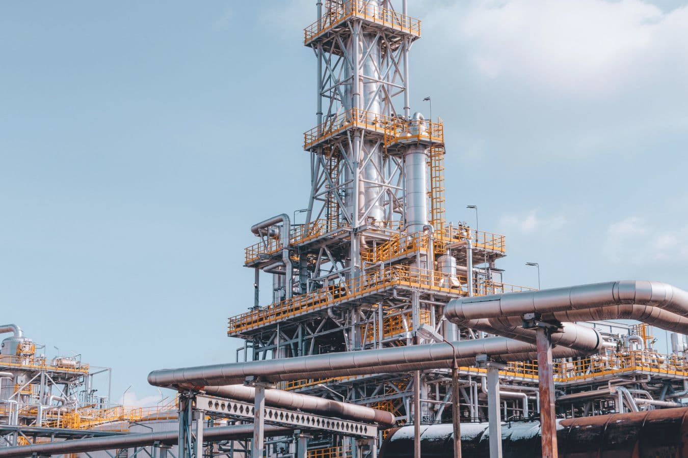 Modular refinery image 1